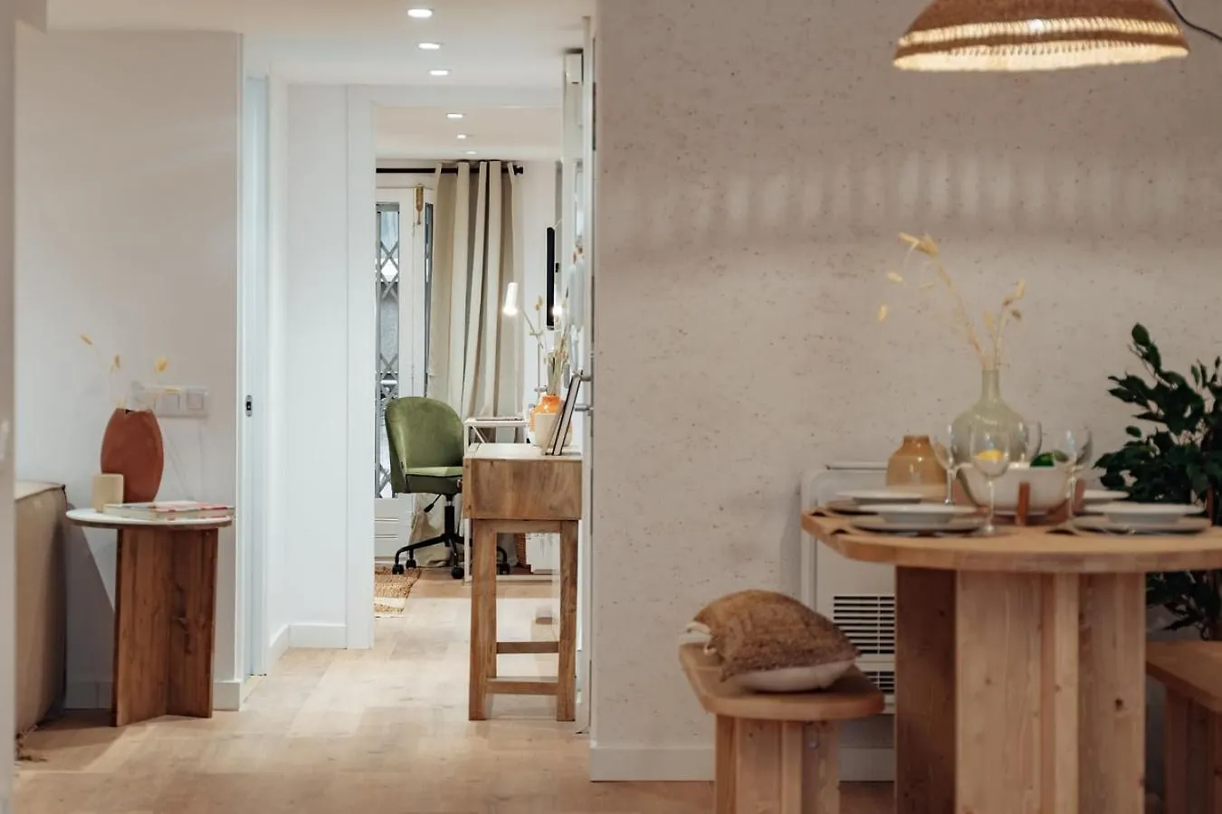 Casa Lennon Apartment Barcelona Spain